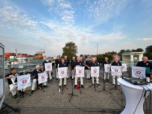 Nord - Ostsee Kanal NOK - Shantychor Auftritt beim NOK Romantika am 07.09.2024